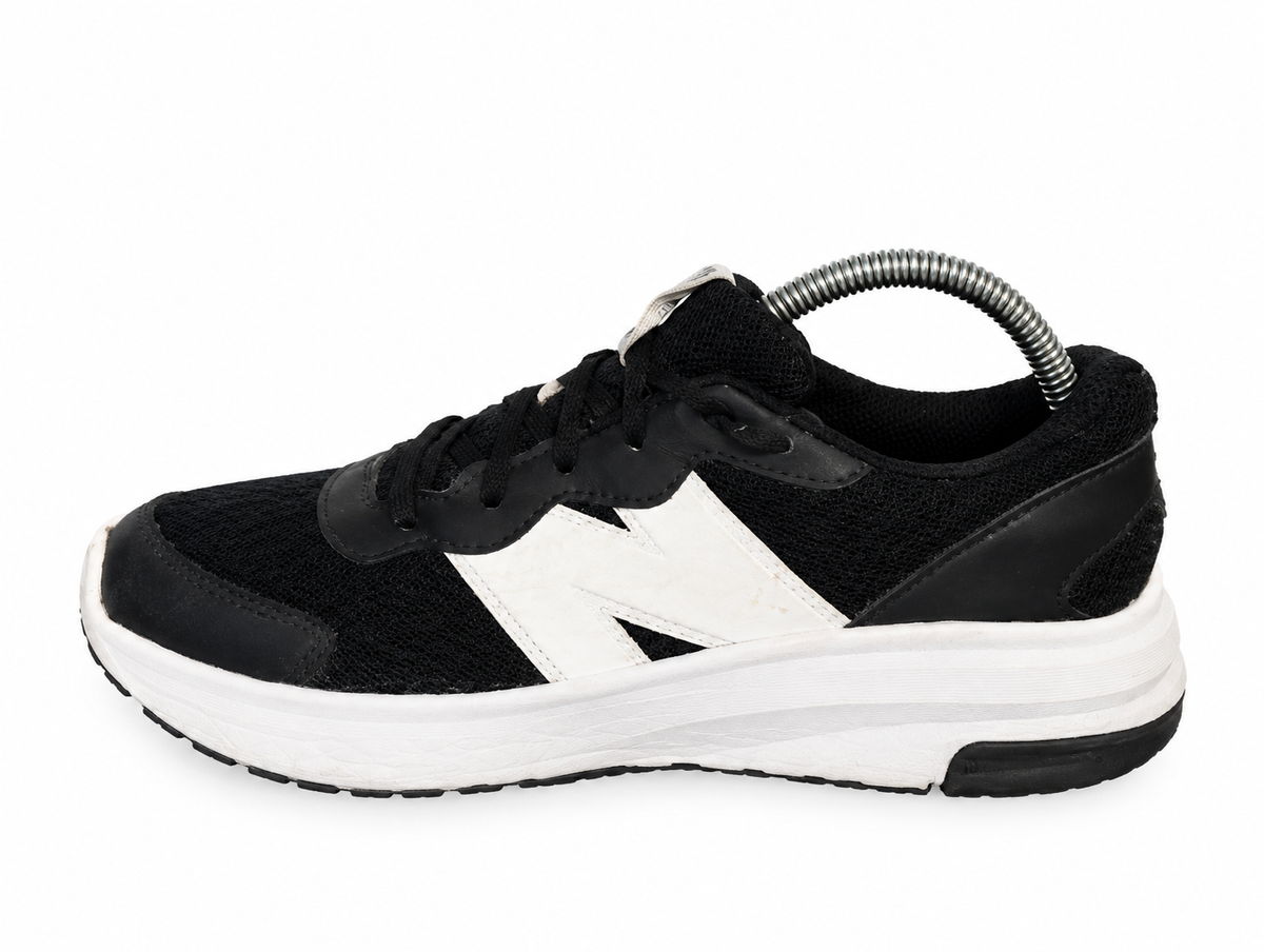 New Balance Black & White Performance Running Shoes