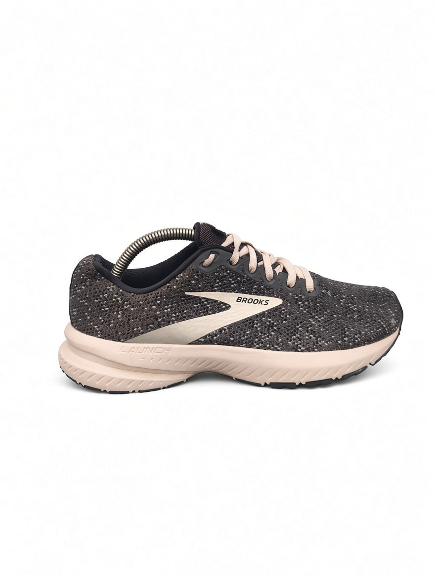 Brooks Neutral Running Sneakers – Black/Cream