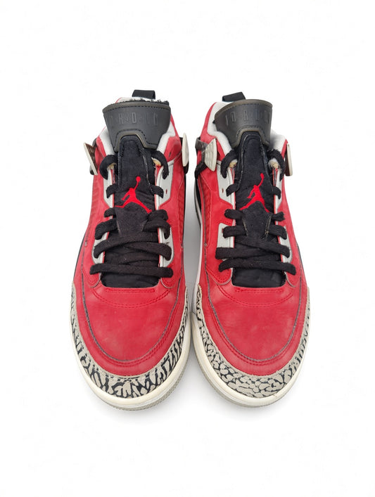 Air Jordan 3 Retro – Red Cement