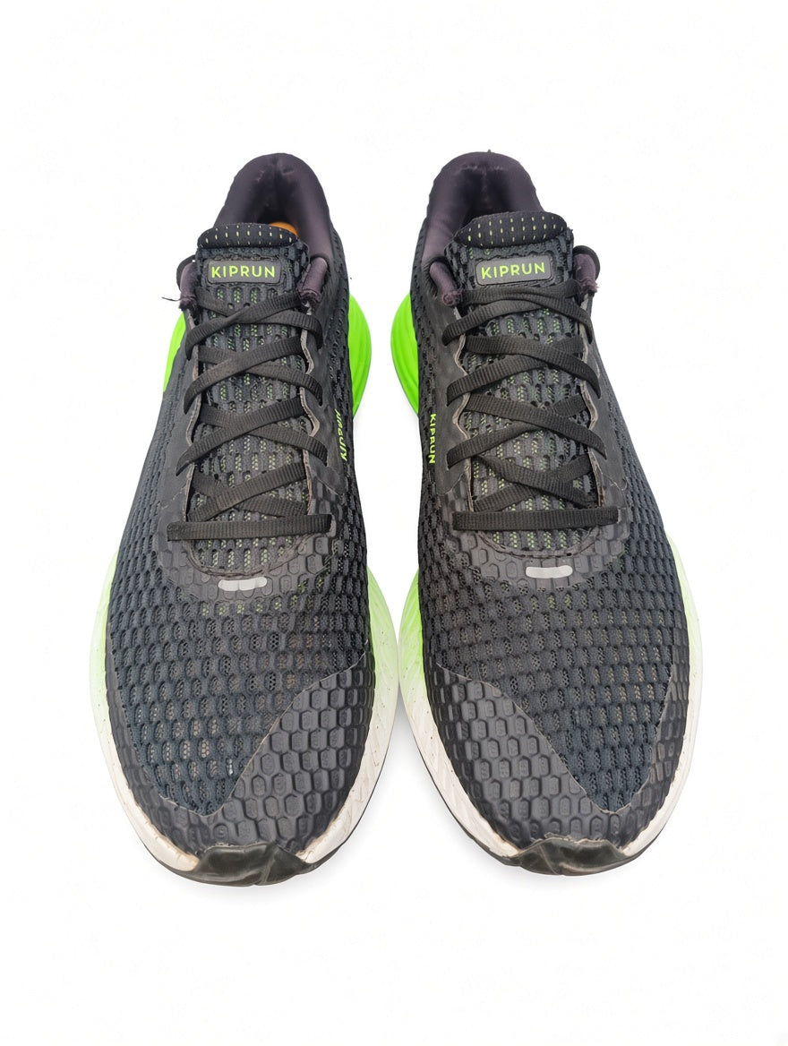 KIPRUN 500 Running Shoes – Black/Neon Green