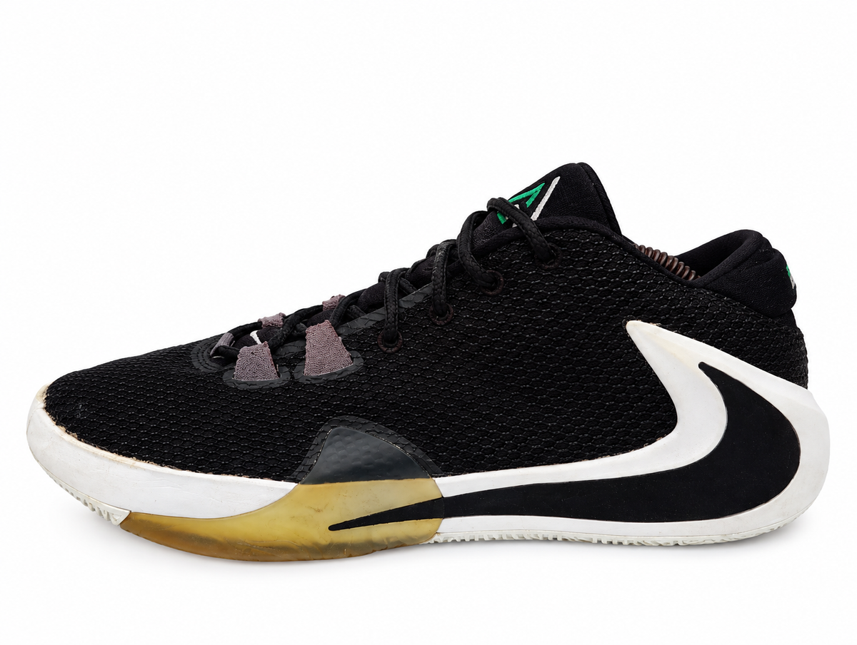Nike Black/White/Gold Training