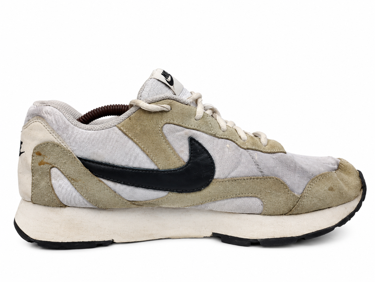 Nike Internationalist