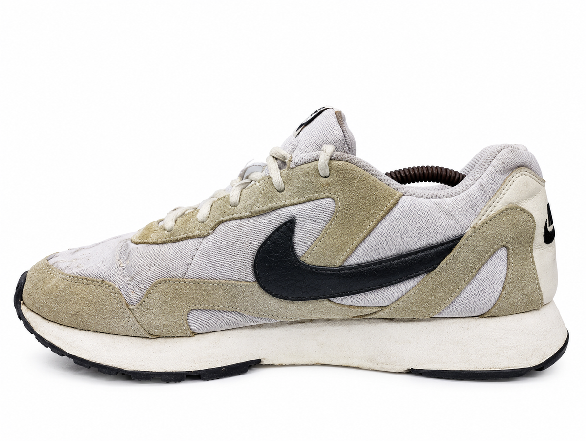 Nike Internationalist