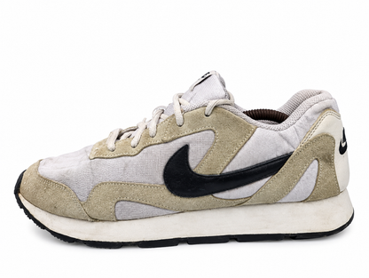 Nike Internationalist