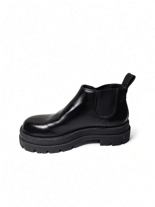 ZARA Chunky Chelsea Boots