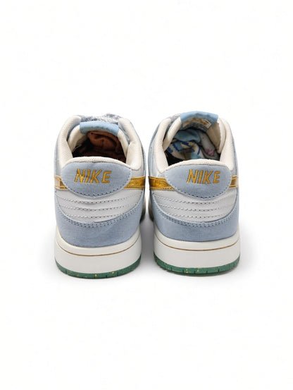 Nike SB Dunk Low x Sean Cliver Holiday Special