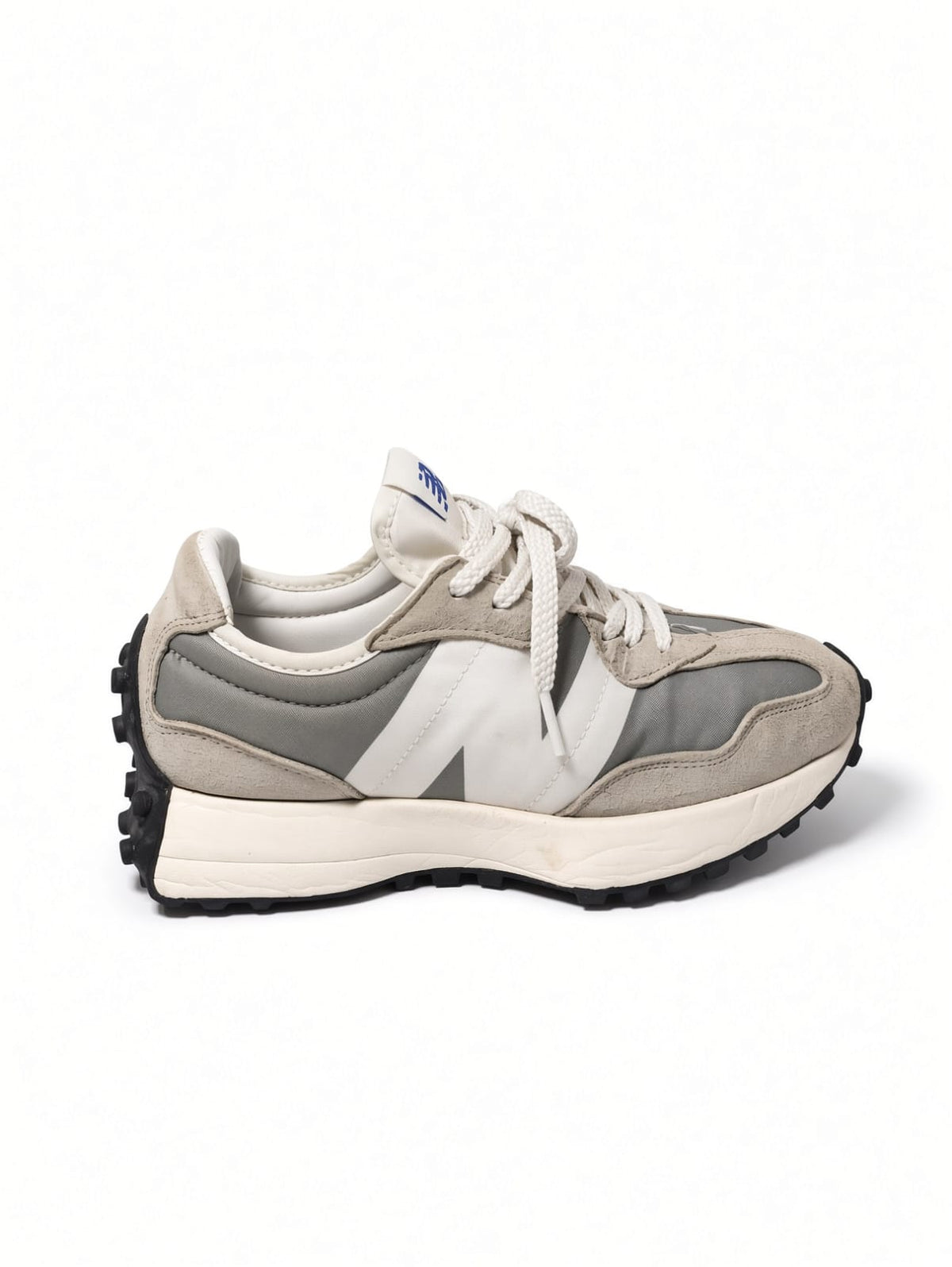 New Balance 327