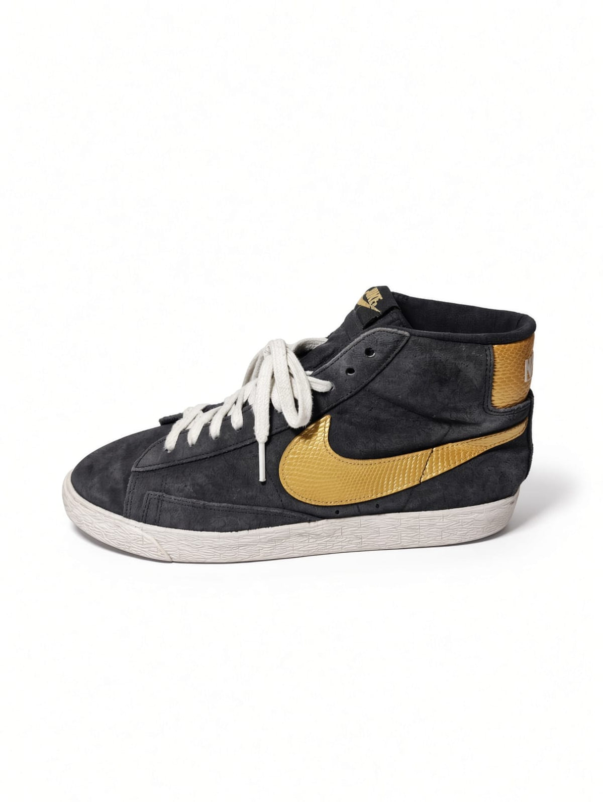 Nike Wmns Blazer Mid