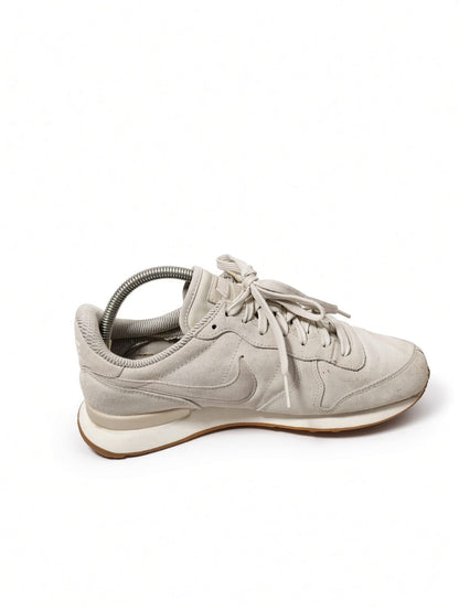 Nike Internationalist