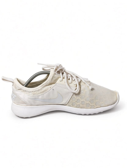 Nike Juvenate