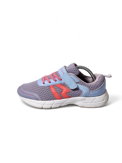 Lightweight Mesh Velcro Runner
