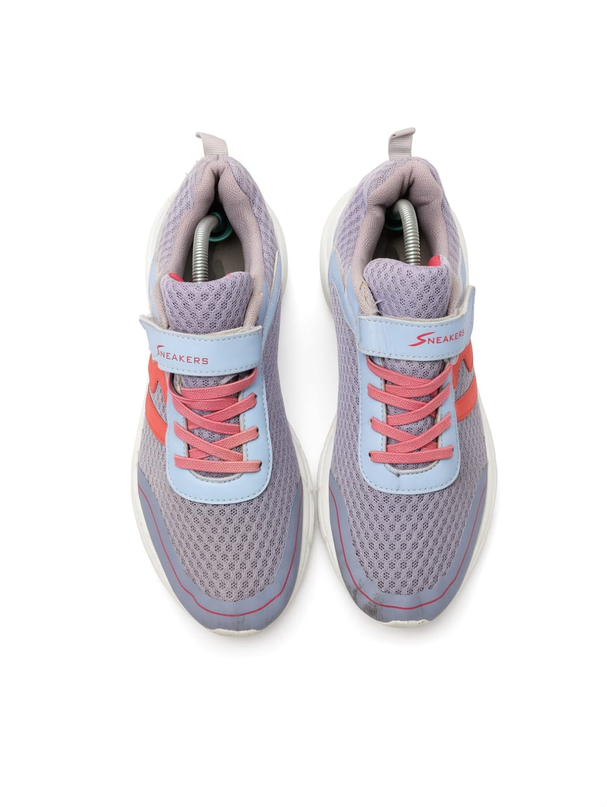 Lightweight Mesh Velcro Runner