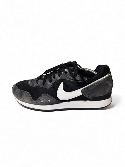 Nike Venture Runner