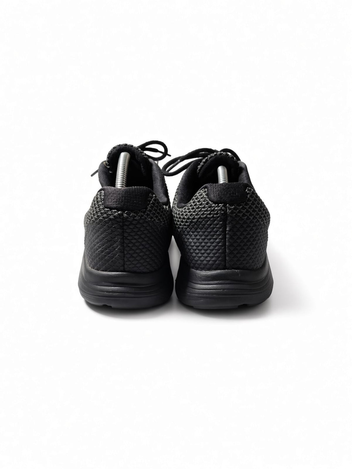 Nike Revolution 4