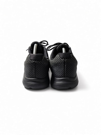 Nike Revolution 4