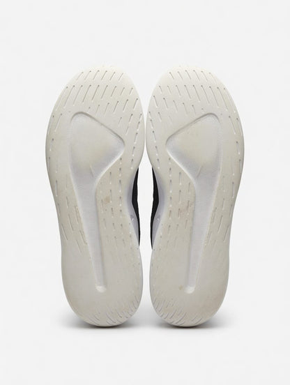 Nike Viale/Tanjun