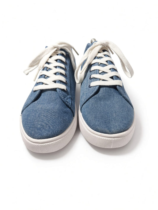 Classic Canvas Low-Top Sneaker