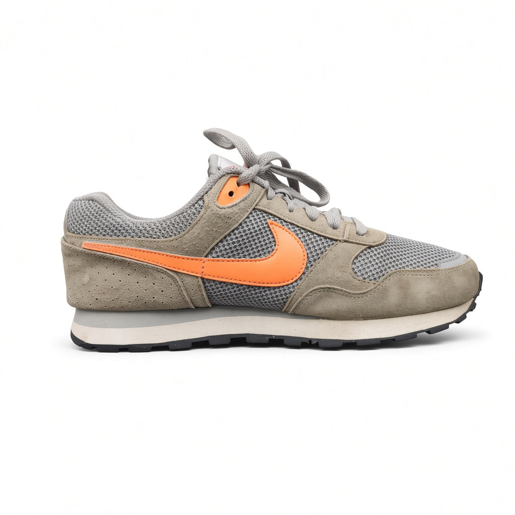 Nike Internationalist